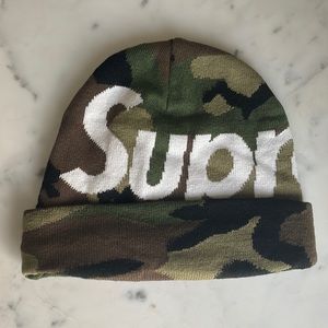 Supreme big logo camo beanie